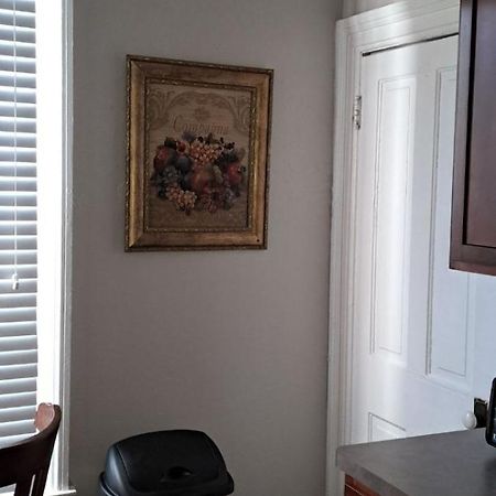 Beautiful Downstairs 1Bed 1Bth Charmer- Pet Friendly مدينة ميتشيغان المظهر الخارجي الصورة