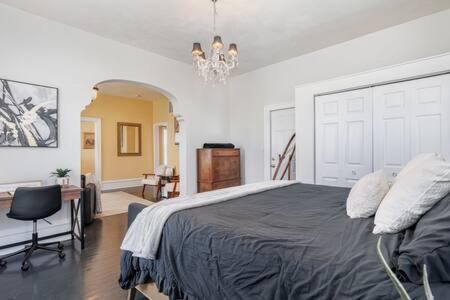 Beautiful Downstairs 1Bed 1Bth Charmer- Pet Friendly مدينة ميتشيغان المظهر الخارجي الصورة